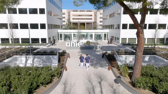 Campus Castellana - Facultad Ciencias de la Salud Vista aérea del Campus Castellana de UNIE Universidad